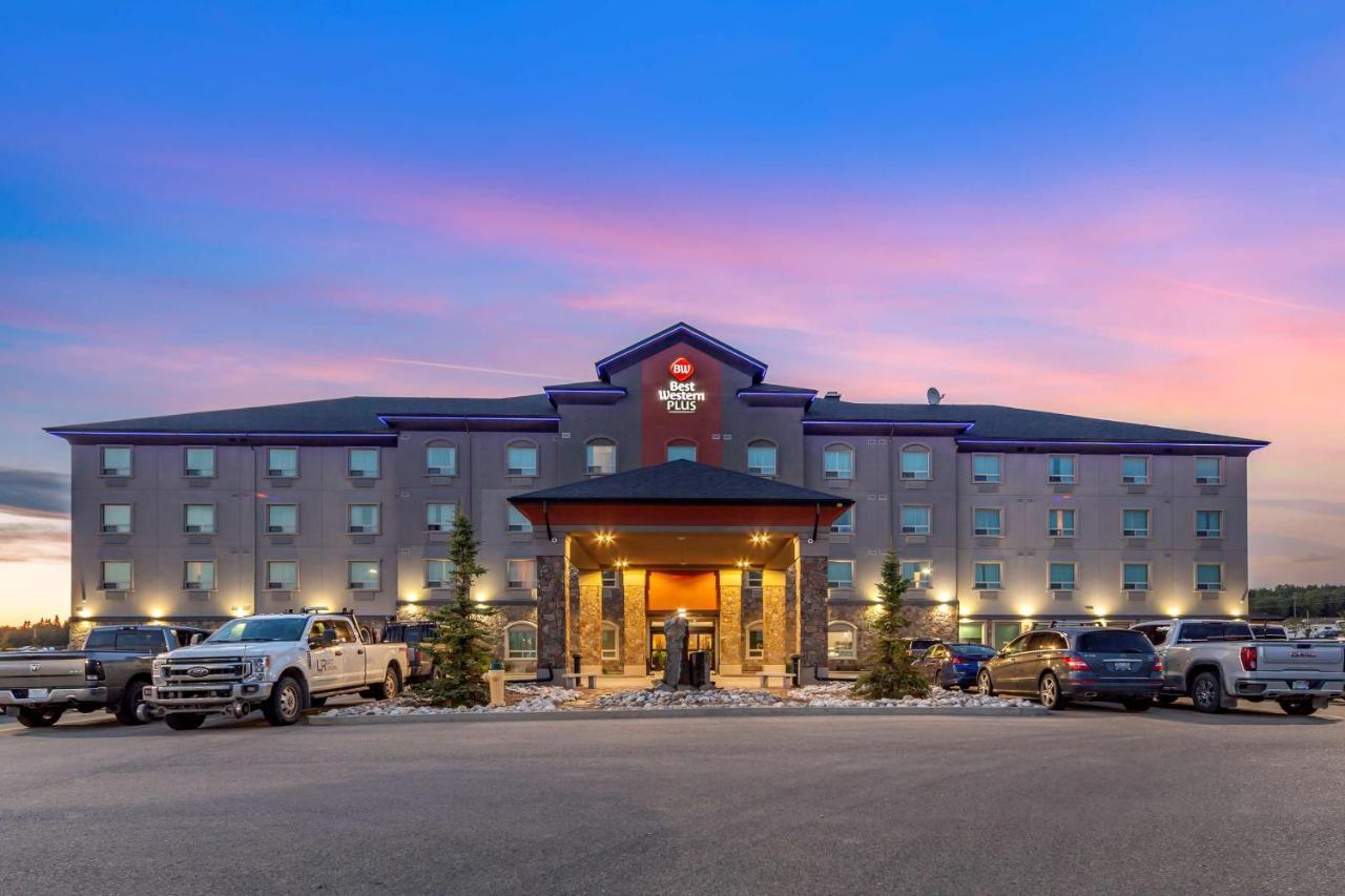Best Western Plus Drayton Valley All Suites Exterior photo
